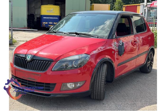 Skoda Fabia II 1.6 TDI 16V 105 Sloopvoertuig (2013, Rood)