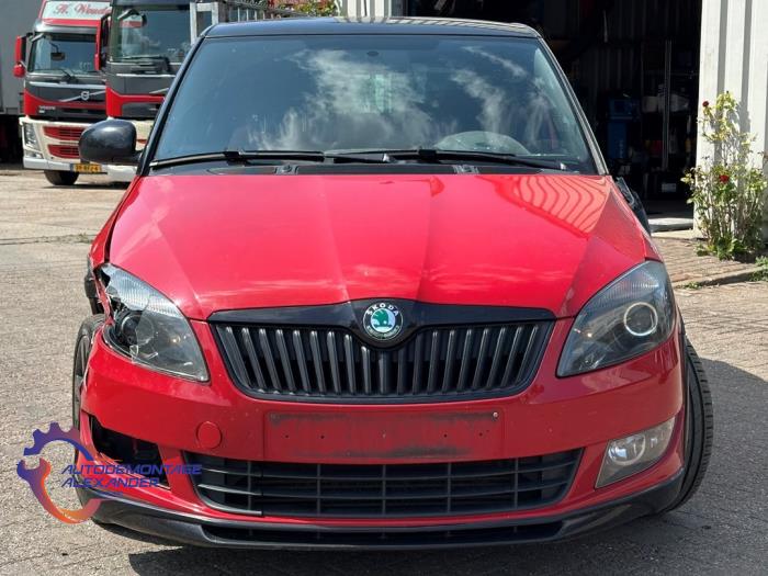 Skoda Fabia II 1.6 TDI 16V 105 Sloopvoertuig (2013, Rood)