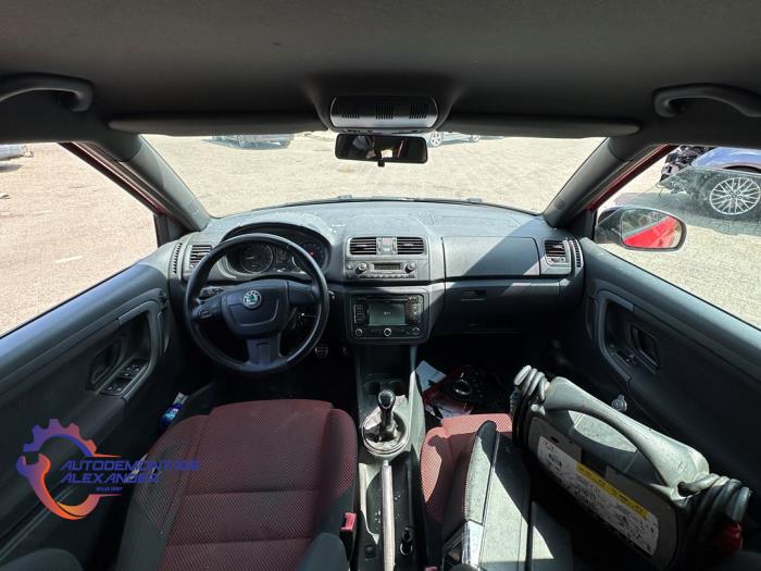 Skoda Fabia II 1.6 TDI 16V 105 Sloopvoertuig (2013, Rood)
