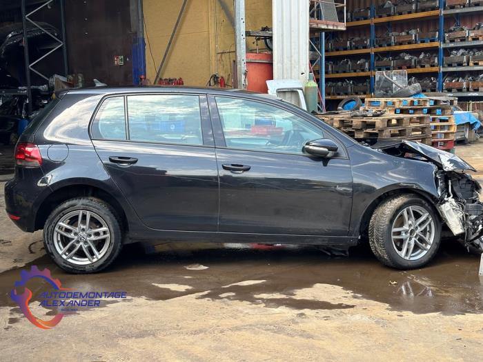 Volkswagen Golf VI 1.6 TDI 16V Sloopvoertuig (2011, Zwart)