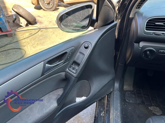 Volkswagen Golf VI 1.6 TDI 16V Sloopvoertuig (2011, Zwart)