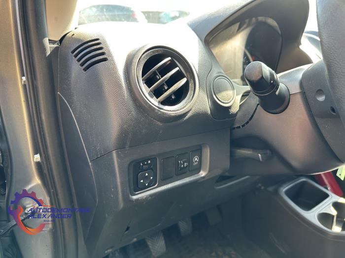 Mitsubishi Space Star 1.0 12V Sloopvoertuig (2015, Titanium, Grijs)