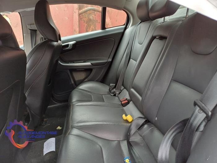 Volvo S60 Cross Country 2.0 D4 16V Sloopvoertuig (2018, Grijs)