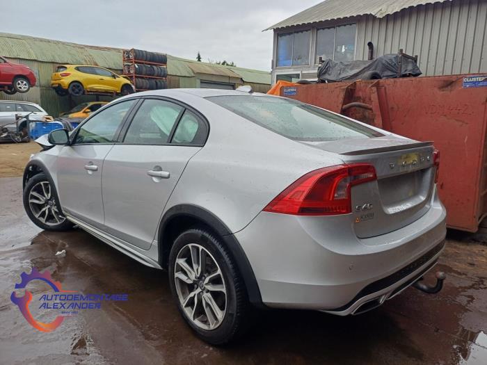 Volvo S60 Cross Country 2.0 D4 16V Sloopvoertuig (2018, Grijs)