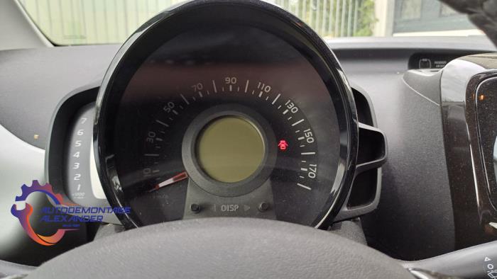 Citroen C1 1.2 PureTech 82 12V Sloopvoertuig (2015, Grijs)