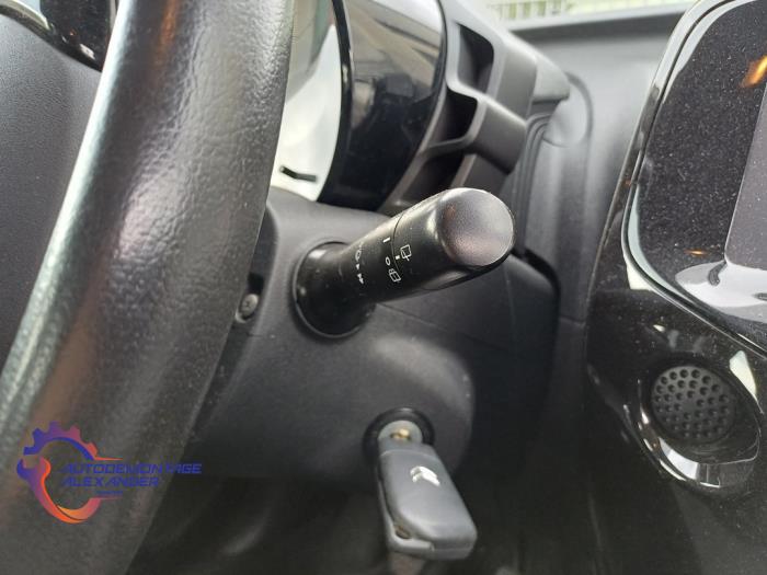 Citroen C1 1.2 PureTech 82 12V Sloopvoertuig (2015, Grijs)