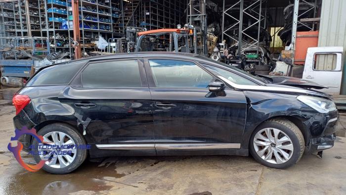Citroen DS 5 2.0 BlueHDi 180 16V Sloopvoertuig (2015, Metallic, Zwart)
