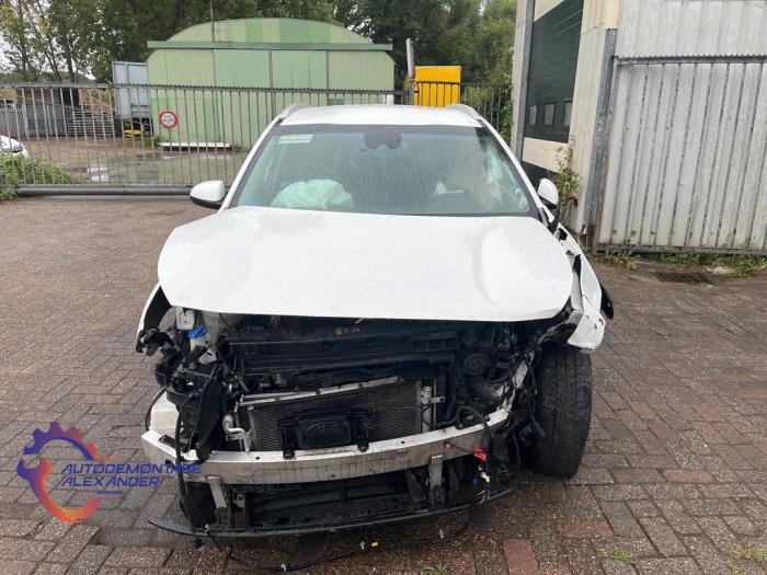 Kia Niro I 1.6 GDI Hybrid Sloopvoertuig (2018, Wit)