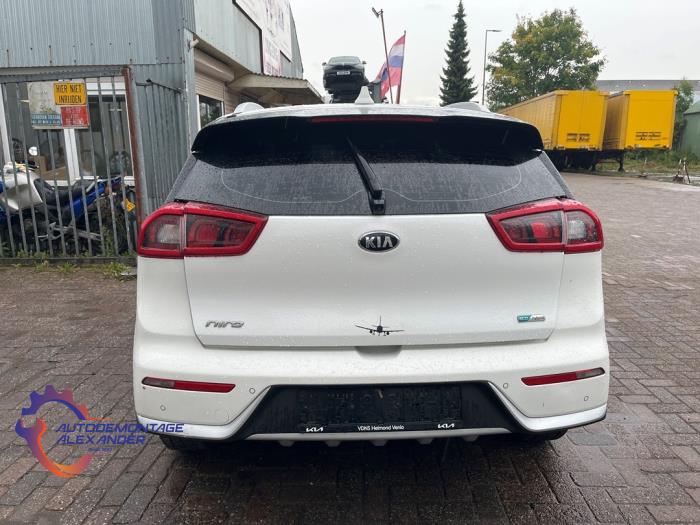 Kia Niro I 1.6 GDI Hybrid Sloopvoertuig (2018, Wit)