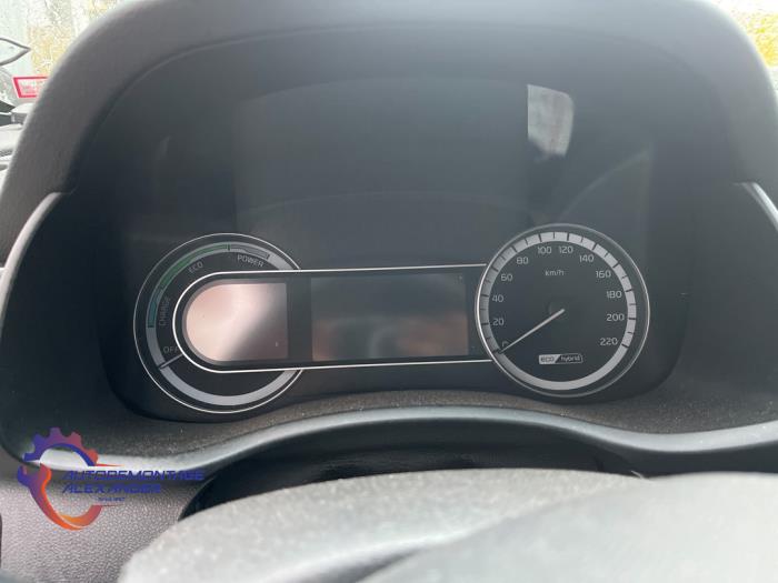 Kia Niro I 1.6 GDI Hybrid Sloopvoertuig (2018, Wit)