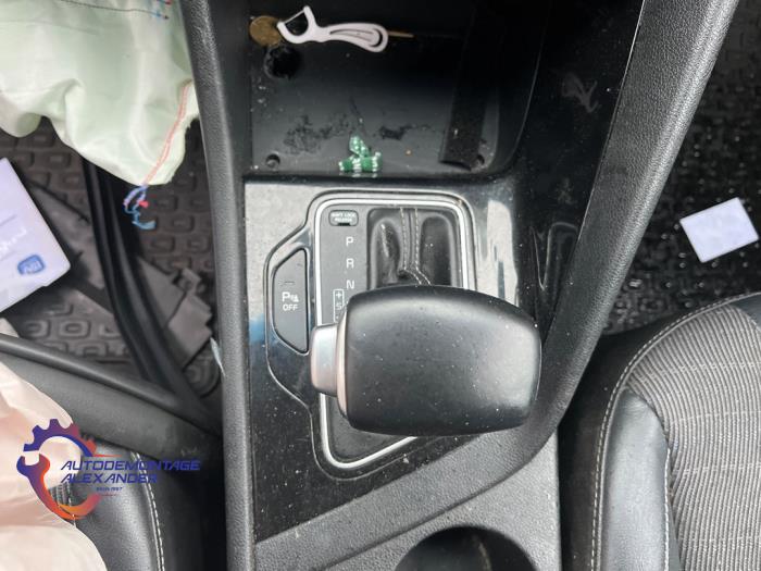 Kia Niro I 1.6 GDI Hybrid Sloopvoertuig (2018, Wit)