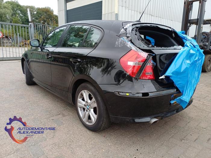BMW 1 serie 116i 1.6 16V Sloopvoertuig (2009, Zwart)