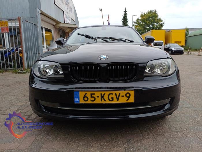 BMW 1 serie 116i 1.6 16V Sloopvoertuig (2009, Zwart)