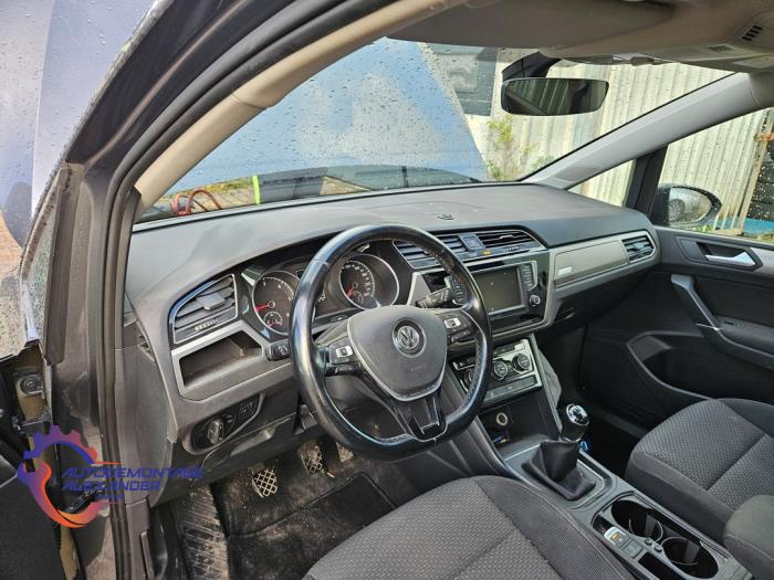 Volkswagen Touran 1.6 TDI SCR BlueMotion Technology Sloopvoertuig (2017, Grijs)