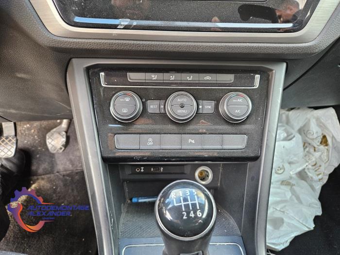 Volkswagen Touran 1.6 TDI SCR BlueMotion Technology Sloopvoertuig (2017, Grijs)