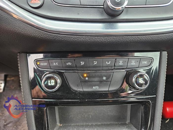 Opel Astra K 1.2 Turbo 12V Sloopvoertuig (2020, Blauw)