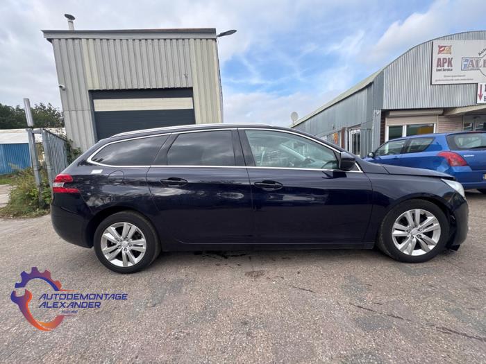 Peugeot 308 SW 1.6 BlueHDi 120 Sloopvoertuig (2015, Blauw)
