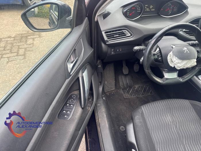 Peugeot 308 SW 1.6 BlueHDi 120 Sloopvoertuig (2015, Blauw)