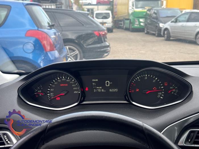 Peugeot 308 SW 1.6 BlueHDi 120 Sloopvoertuig (2015, Blauw)