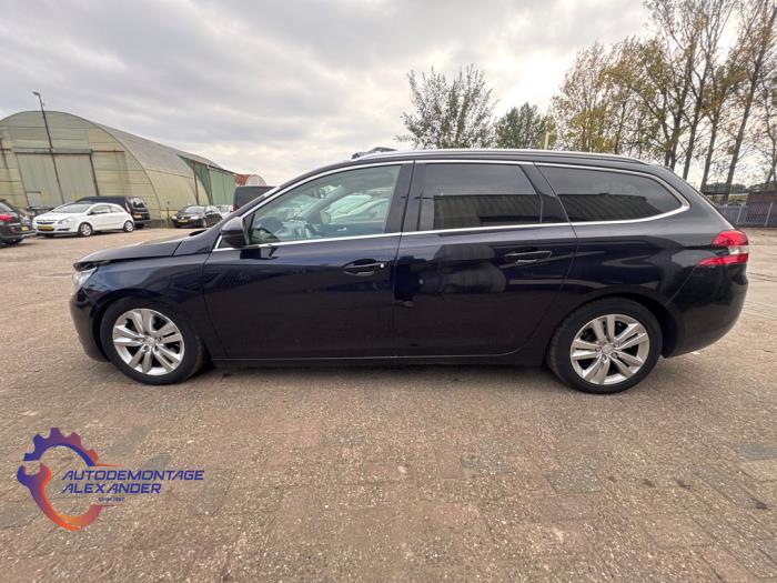 Peugeot 308 SW 1.6 BlueHDi 120 Sloopvoertuig (2015, Blauw)