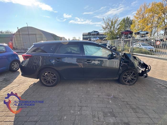 Toyota Auris Touring Sports 1.8 16V Hybrid Sloopvoertuig (2015, Grijs)