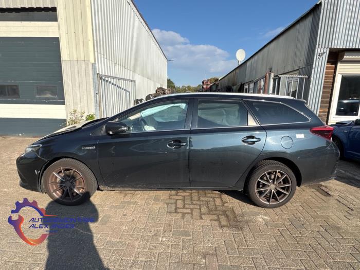 Toyota Auris Touring Sports 1.8 16V Hybrid Sloopvoertuig (2015, Grijs)