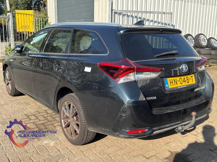 Toyota Auris Touring Sports 1.8 16V Hybrid Sloopvoertuig (2015, Grijs)