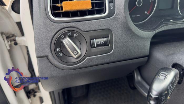Volkswagen Polo V 1.6 TDI 16V 90 Sloopvoertuig (2011, Wit)