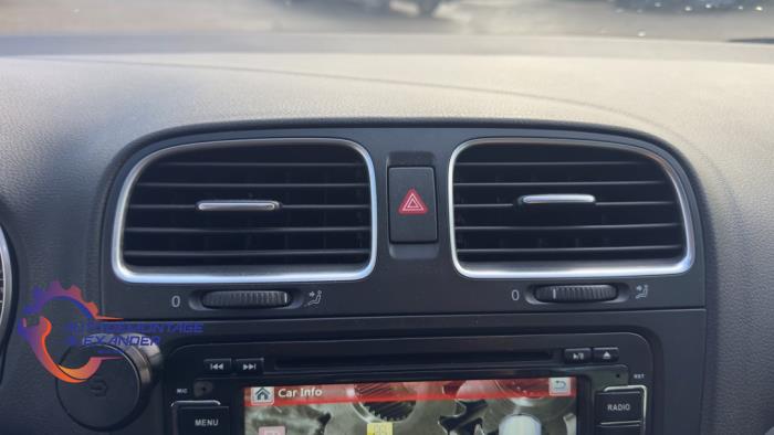 Volkswagen Golf VI 1.6 TDI 16V Sloopvoertuig (2010, Blauw)