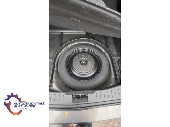 Ford Focus 3 1.0 Ti-VCT EcoBoost 12V 100 Sloopvoertuig (2015, Grijs)