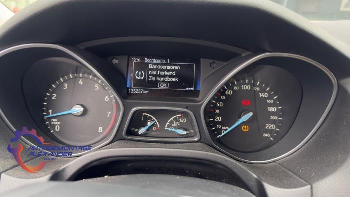 Ford Focus 3 1.0 Ti-VCT EcoBoost 12V 100 Sloopvoertuig (2015, Grijs)