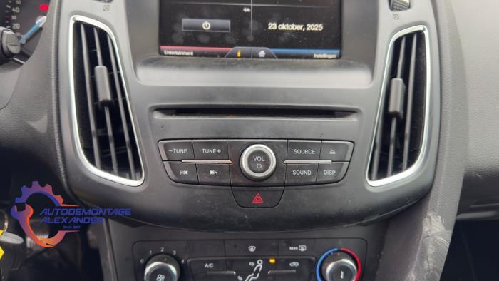 Ford Focus 3 1.0 Ti-VCT EcoBoost 12V 100 Sloopvoertuig (2015, Grijs)