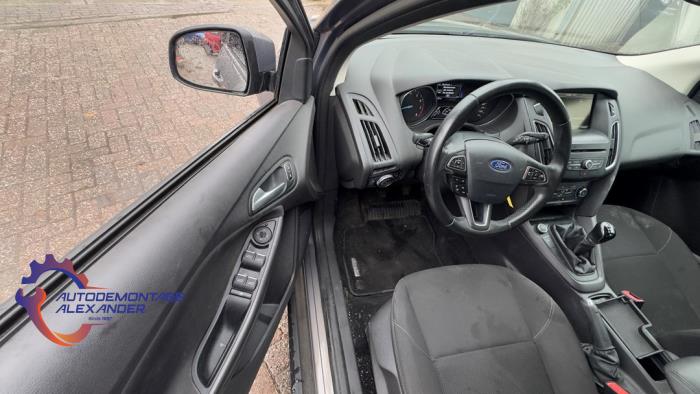 Ford Focus 3 1.0 Ti-VCT EcoBoost 12V 100 Sloopvoertuig (2015, Grijs)