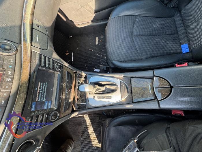 Mercedes E Combi 2.6 E-240 V6 18V Sloopvoertuig (2005, Zwart)