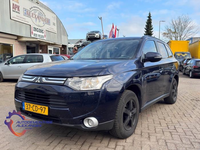 Mitsubishi Outlander 2.2 DI-D 16V Clear Tec 4x4 Sloopvoertuig (2013)