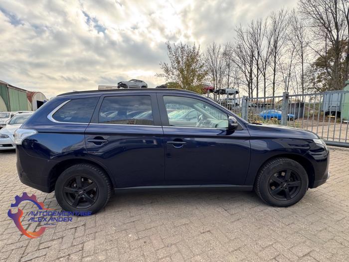 Mitsubishi Outlander 2.2 DI-D 16V Clear Tec 4x4 Sloopvoertuig (2013)