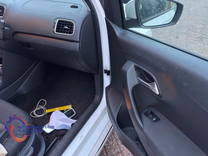 Volkswagen Polo V 1.2 TDI 12V BlueMotion Sloopvoertuig (2012, Wit)