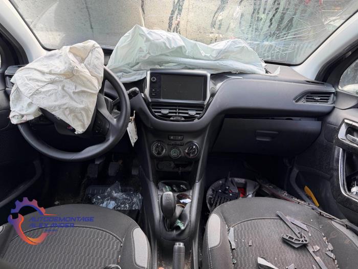 Peugeot 208 I 1.2 Vti 12V PureTech 82 Sloopvoertuig (2016, Paars)