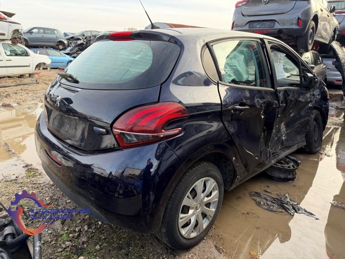 Peugeot 208 I 1.2 Vti 12V PureTech 82 Sloopvoertuig (2016, Paars)