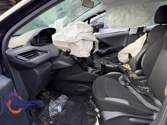 Peugeot 208 I 1.2 Vti 12V PureTech 82 Sloopvoertuig (2016, Paars)