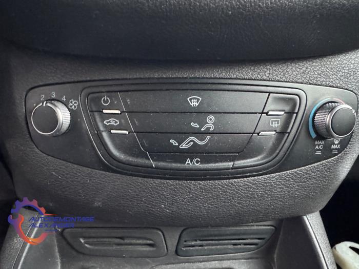 Ford Transit Courier 1.5 TDCi 75 Sloopvoertuig (2015, Blauw)