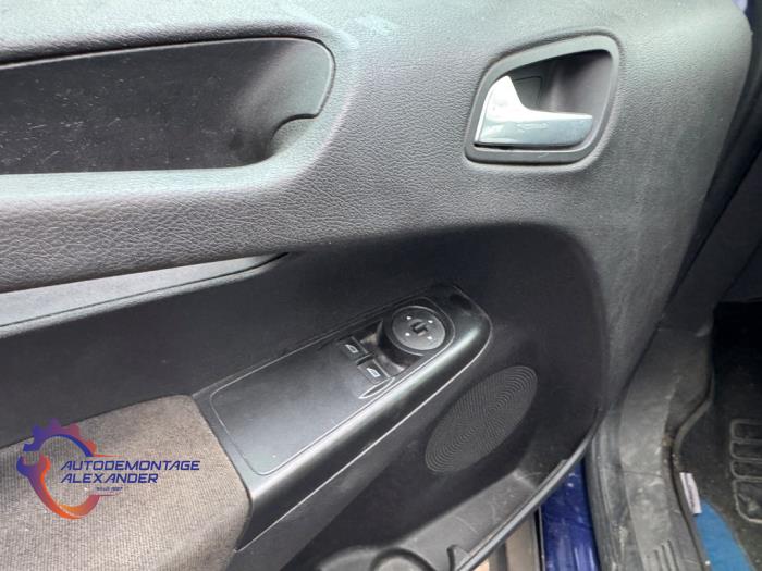 Ford Transit Courier 1.5 TDCi 75 Sloopvoertuig (2015, Blauw)