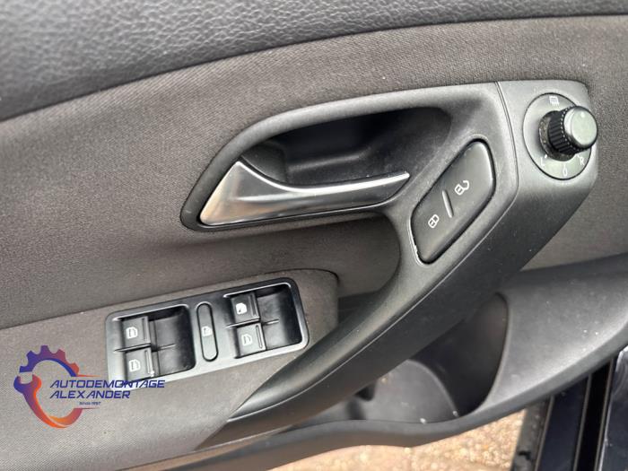 Volkswagen Polo V 1.6 TDI 16V 90 Sloopvoertuig (2012, Zwart)