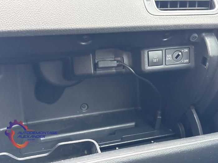 Volkswagen Polo V 1.6 TDI 16V 90 Sloopvoertuig (2012, Zwart)