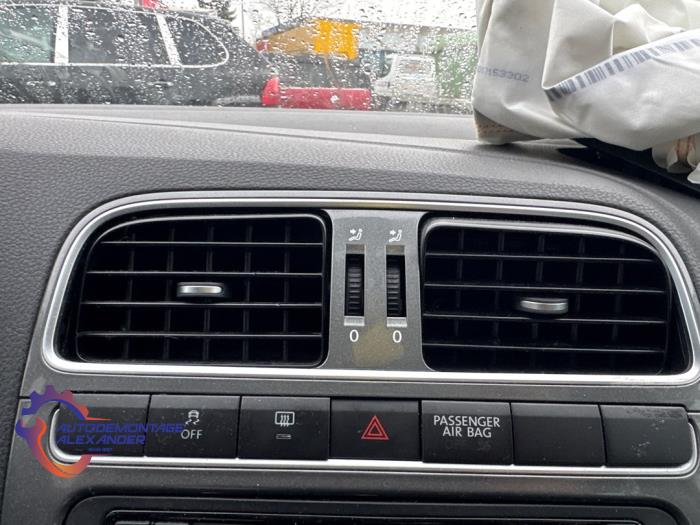 Volkswagen Polo V 1.6 TDI 16V 90 Sloopvoertuig (2012, Zwart)