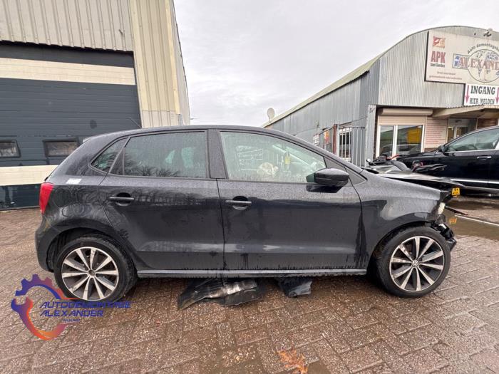 Volkswagen Polo V 1.6 TDI 16V 90 Sloopvoertuig (2012, Zwart)