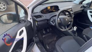 Peugeot 208 I 1.0 Vti 12V PureTech Sloopvoertuig (2014, Wit)