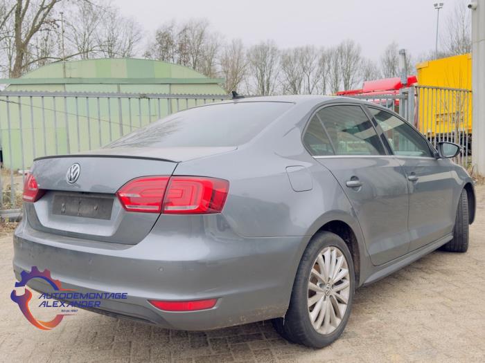 Volkswagen Jetta IV 1.4 TSI Hybrid 16V Sloopvoertuig (2013, Grijs)