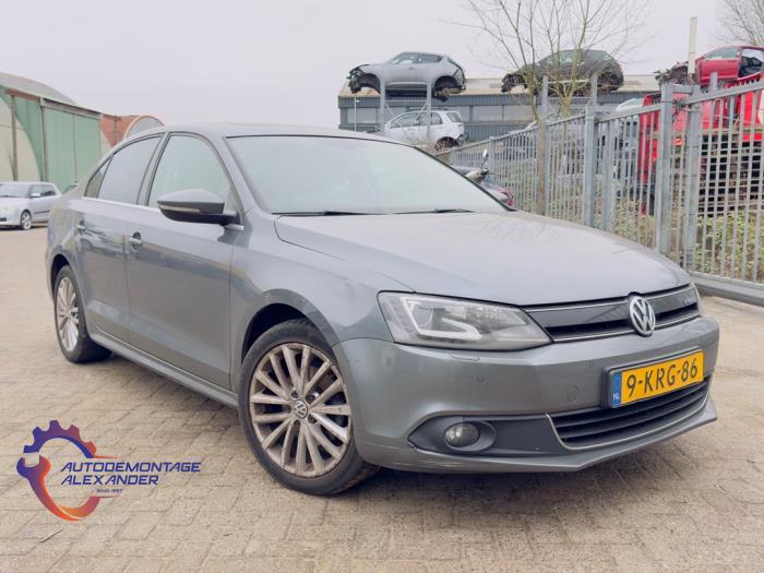 Volkswagen Jetta IV 1.4 TSI Hybrid 16V Sloopvoertuig (2013, Grijs)