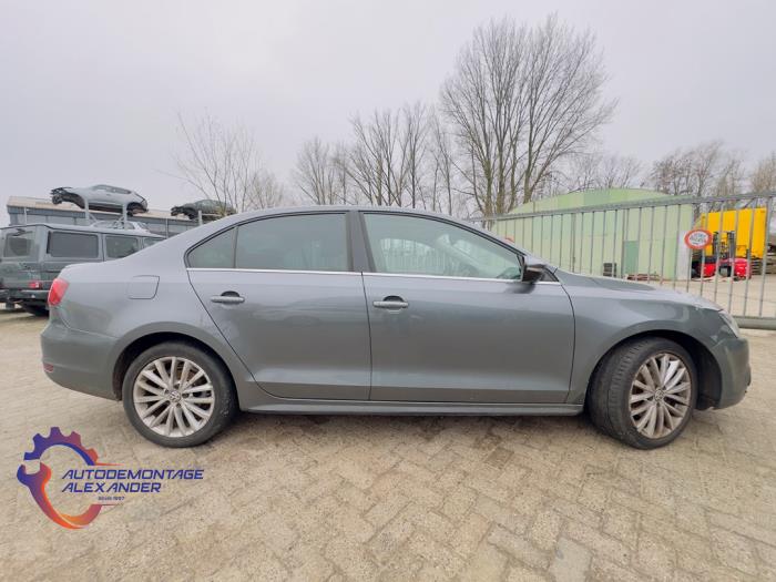 Volkswagen Jetta IV 1.4 TSI Hybrid 16V Sloopvoertuig (2013, Grijs)